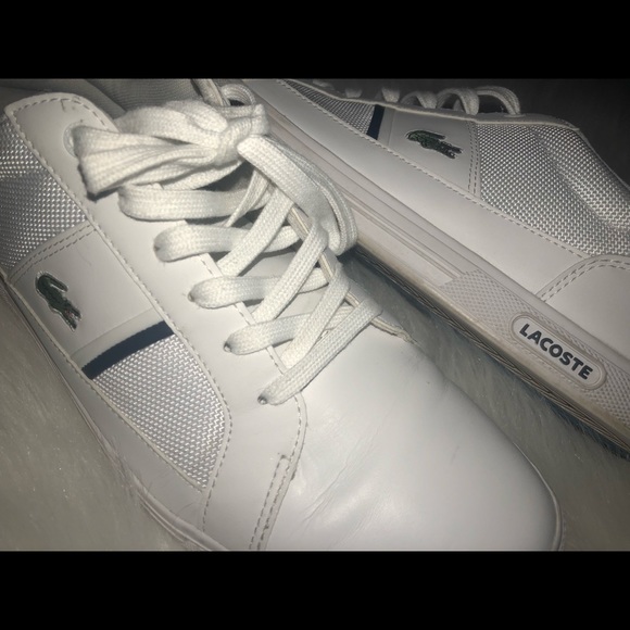 Lacoste white mens shoes - Picture 3 of 3